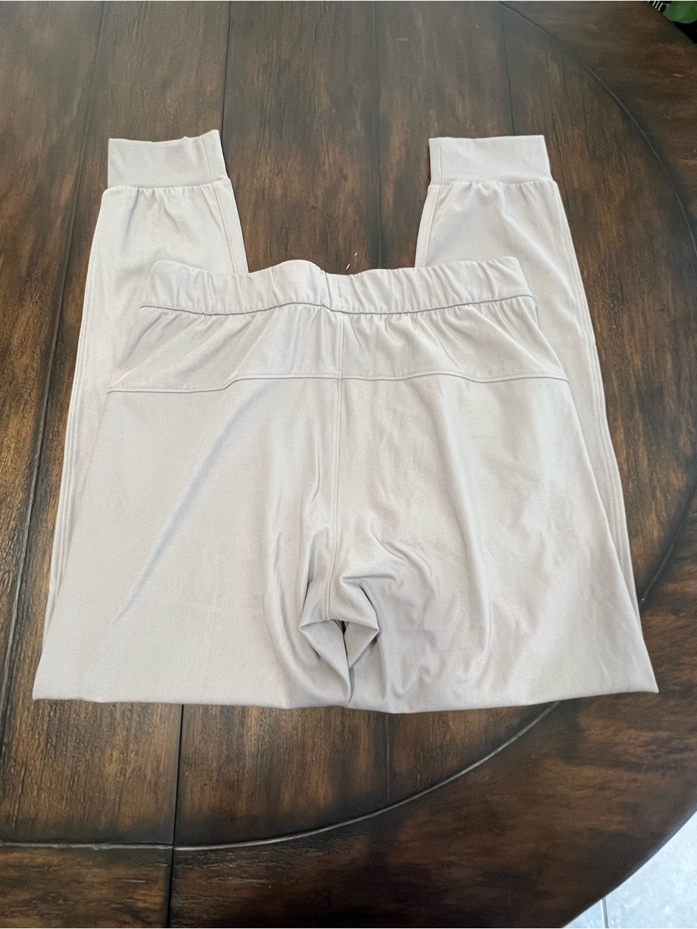 Crazy CRZ YOGA Stretch Drawstring Pocket Jogger 27'' Inseam Taupe EUC Small - Picture 2 of 10